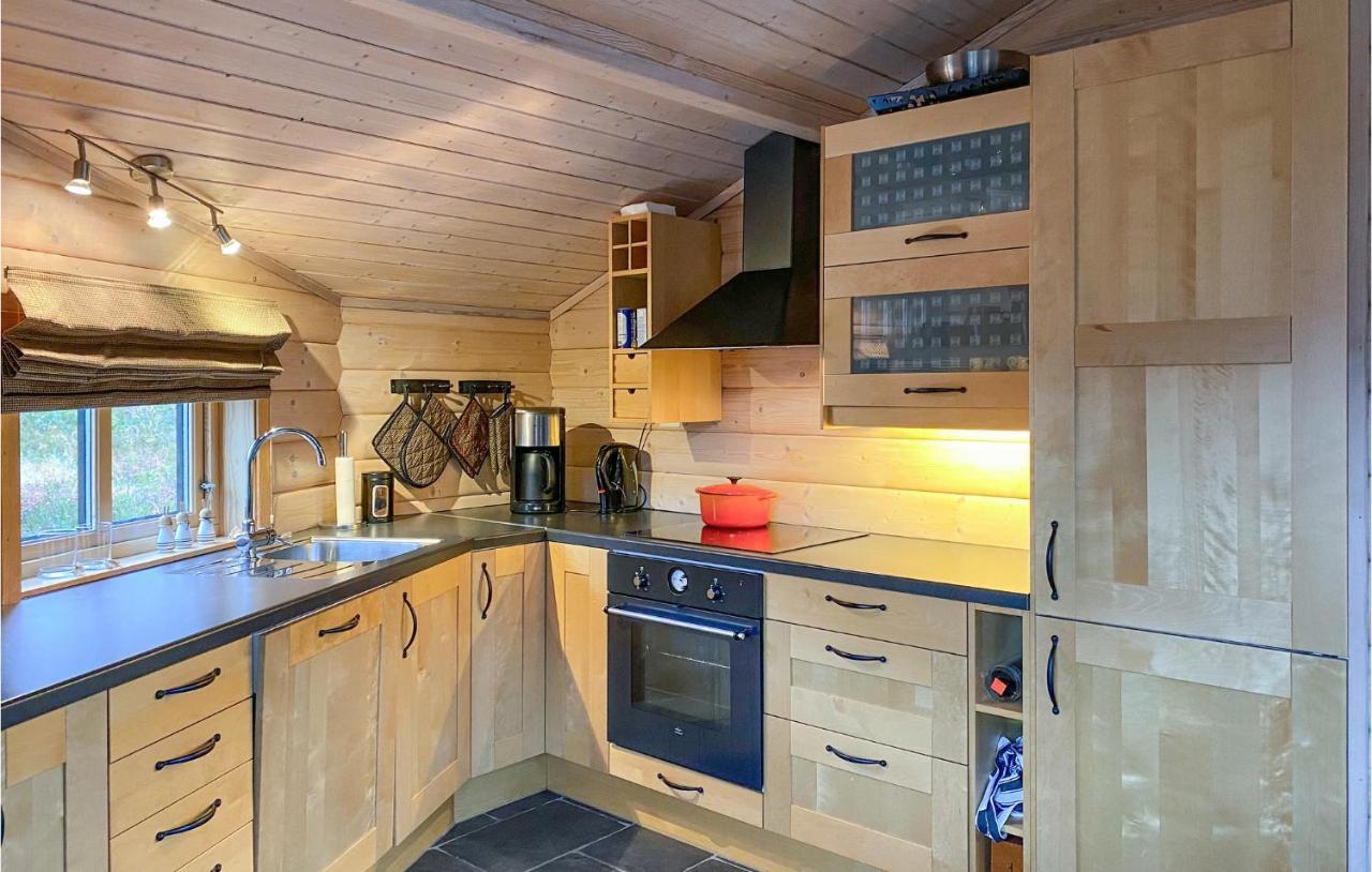 Nice Home In Straumgjerde With Wifi Brunstad Екстериор снимка