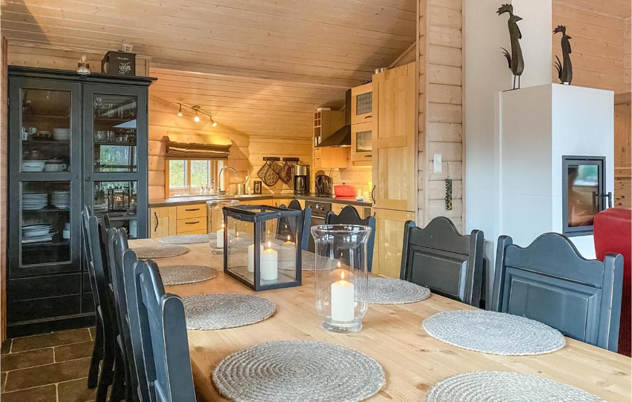 Nice Home In Straumgjerde With Wifi Brunstad Екстериор снимка