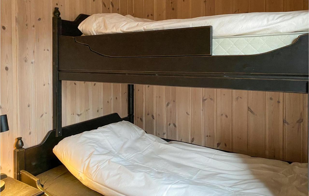 Nice Home In Straumgjerde With Wifi Brunstad Екстериор снимка